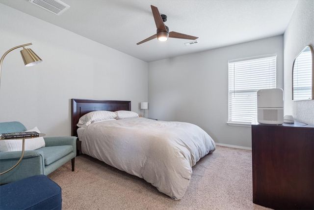 5066 W Colfax Loop, Fayetteville, AR 72704
