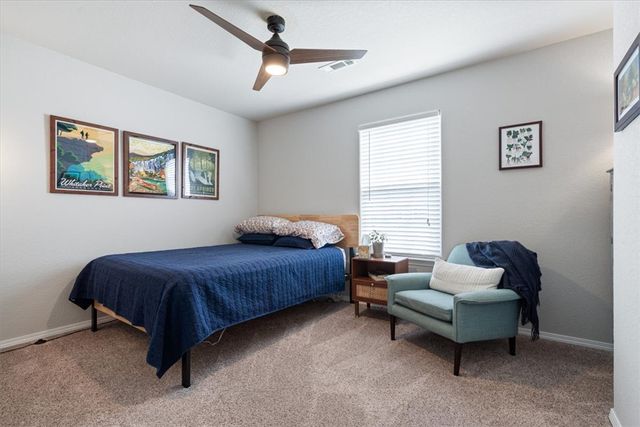 5066 W Colfax Loop, Fayetteville, AR 72704