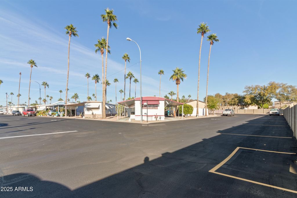 7807 E MAIN Street B30, Mesa, AZ 85207