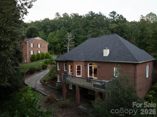 3212 Champion Lane, Lenoir, NC 28645