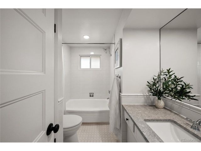 11881 W 26th Ave, Lakewood, CO 80215