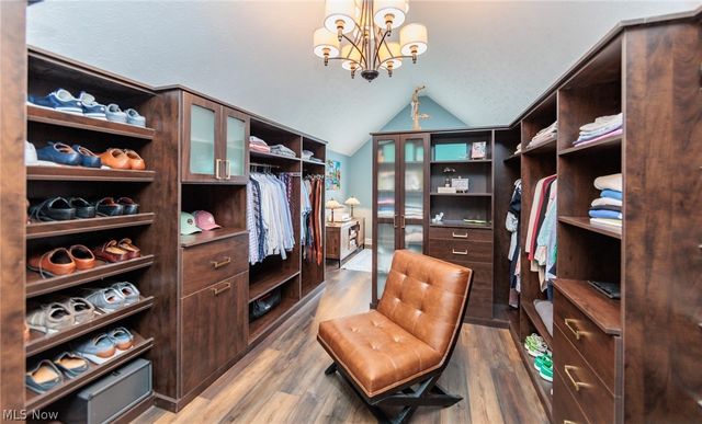 20208 E Donegal Lane, Strongsville, OH 44149