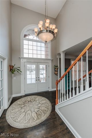 20208 E Donegal Lane, Strongsville, OH 44149