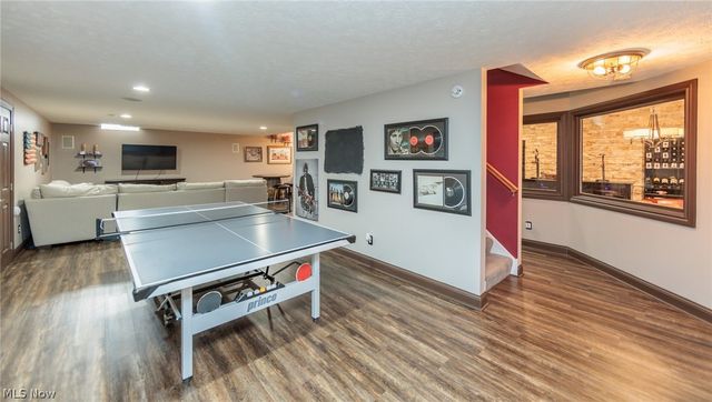 20208 E Donegal Lane, Strongsville, OH 44149