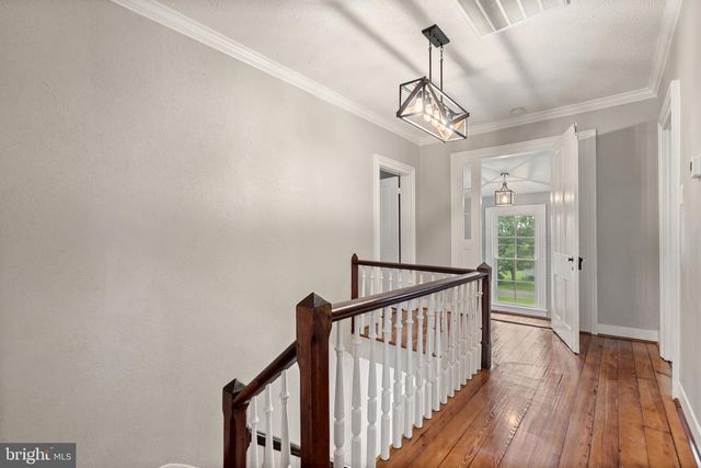 105 E WASHINGTON ST, Remington, VA 22734