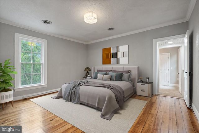 105 E WASHINGTON ST, Remington, VA 22734