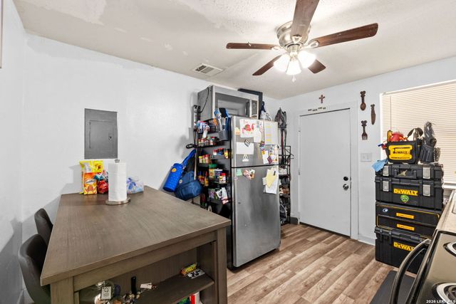305 Gillette Blvd, San Antonio, TX 78221