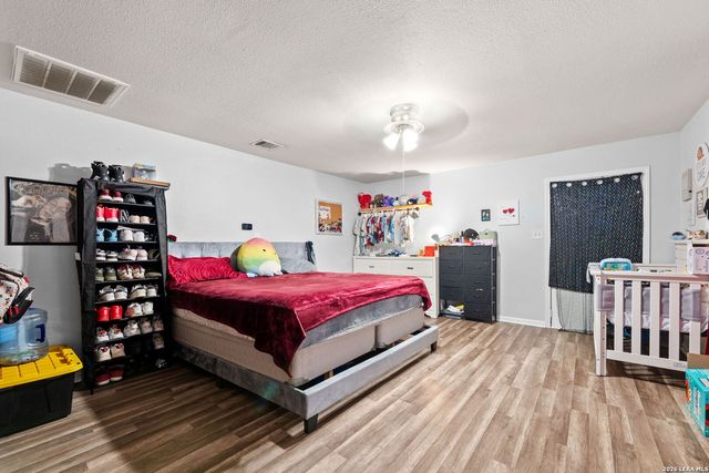 305 Gillette Blvd, San Antonio, TX 78221