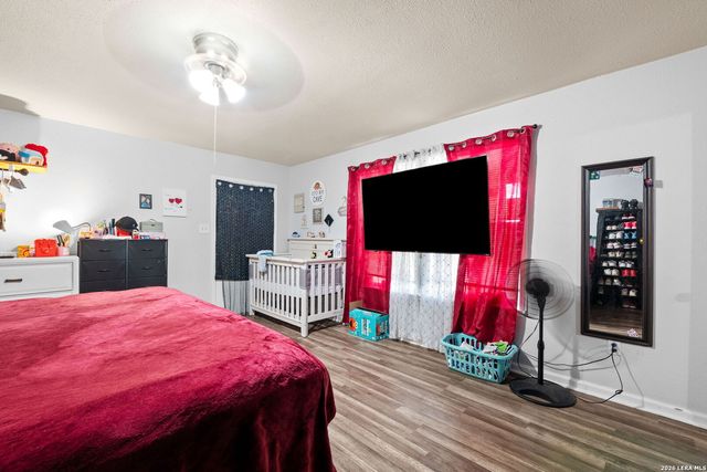 305 Gillette Blvd, San Antonio, TX 78221