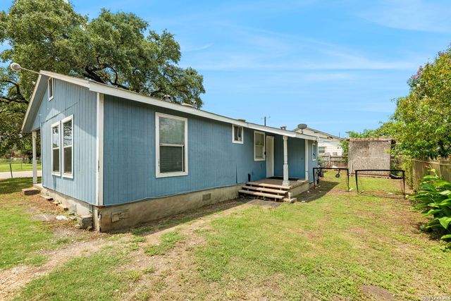 305 Gillette Blvd, San Antonio, TX 78221