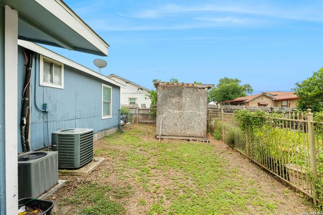 305 Gillette Blvd, San Antonio, TX 78221