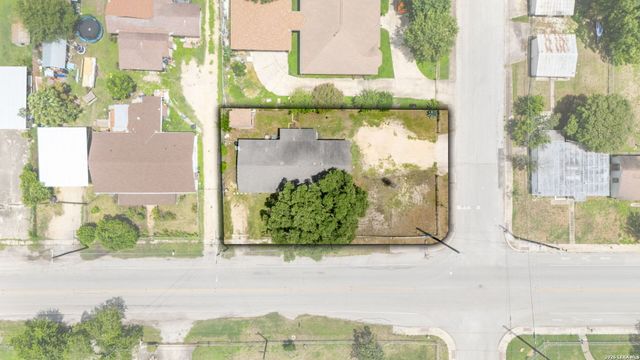 305 Gillette Blvd, San Antonio, TX 78221