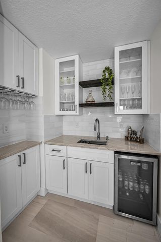 755 116TH AVENUE, Treasure Island, FL 33706