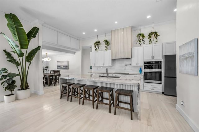 755 116TH AVENUE, Treasure Island, FL 33706