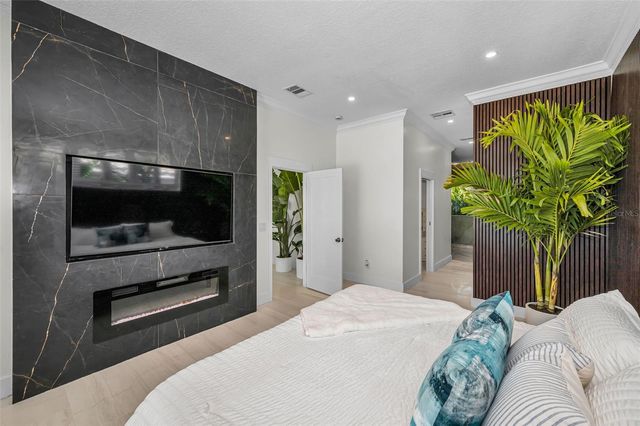 755 116TH AVENUE, Treasure Island, FL 33706