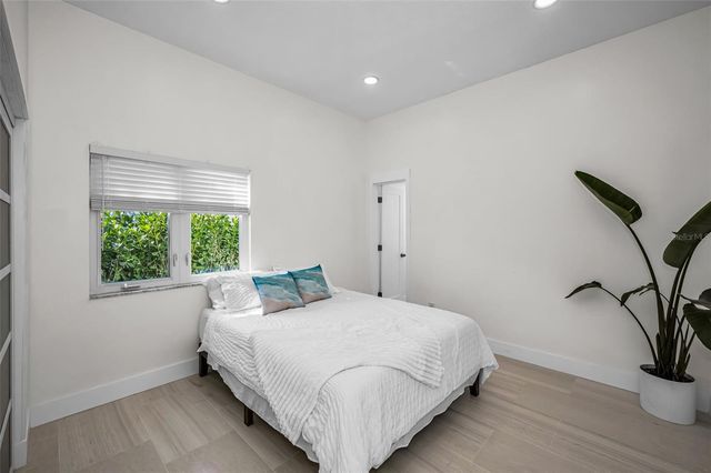 755 116TH AVENUE, Treasure Island, FL 33706