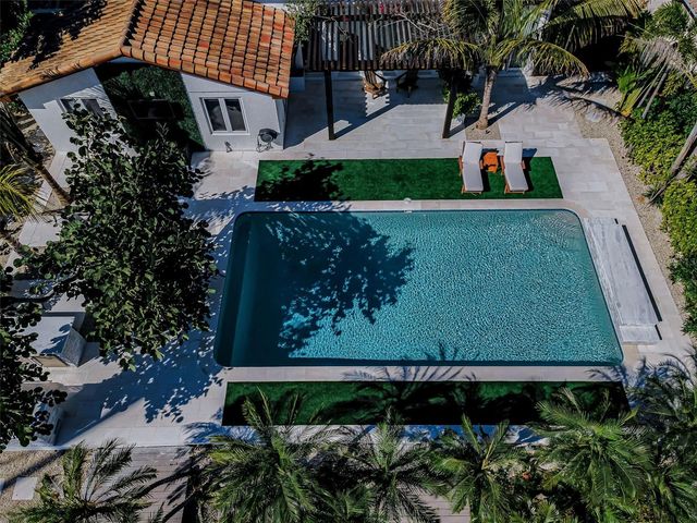 755 116TH AVENUE, Treasure Island, FL 33706