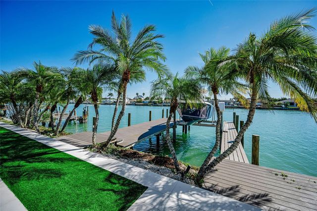 755 116TH AVENUE, Treasure Island, FL 33706