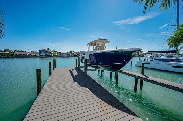 755 116TH AVENUE, Treasure Island, FL 33706