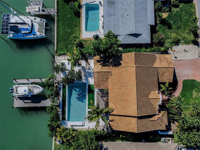 755 116TH AVENUE, Treasure Island, FL 33706