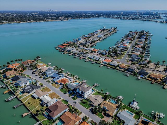 755 116TH AVENUE, Treasure Island, FL 33706