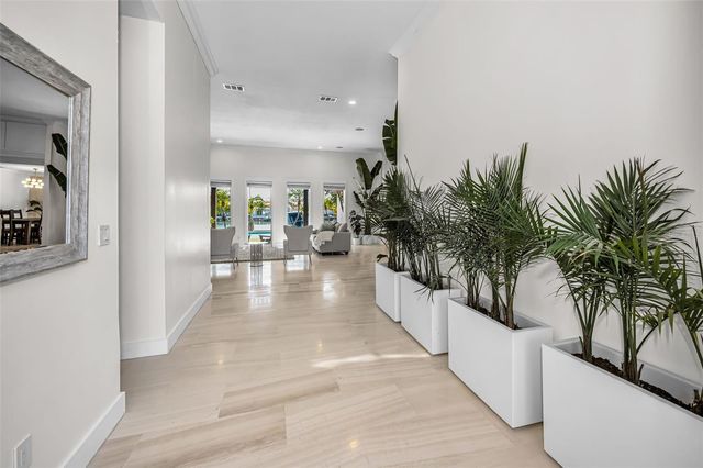 755 116TH AVENUE, Treasure Island, FL 33706