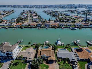 755 116TH AVENUE, Treasure Island, FL 33706
