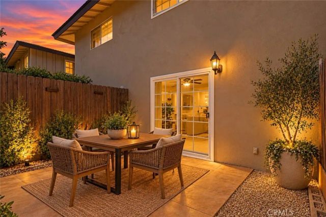 521 S Lyon 83, Santa Ana, CA 92701