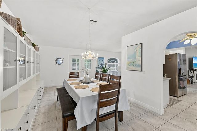 601 SE 19th ST, Cape Coral, FL 33990