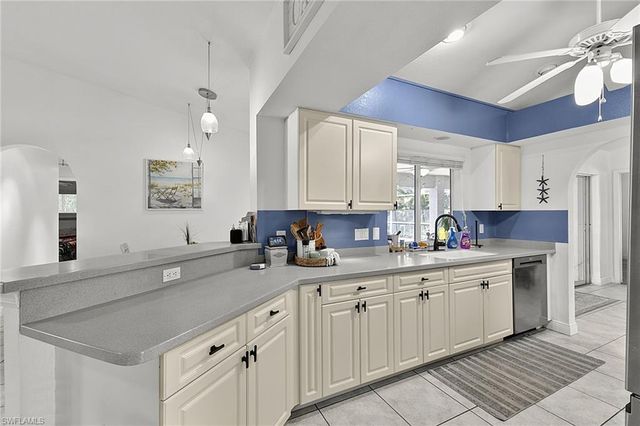 601 SE 19th ST, Cape Coral, FL 33990