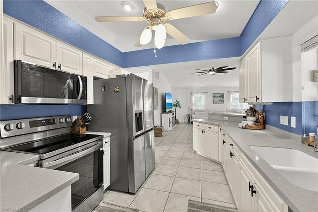 601 SE 19th ST, Cape Coral, FL 33990