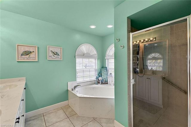 601 SE 19th ST, Cape Coral, FL 33990