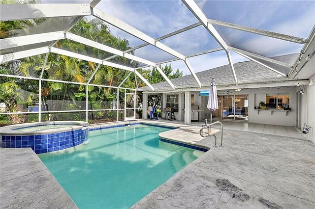 601 SE 19th ST, Cape Coral, FL 33990