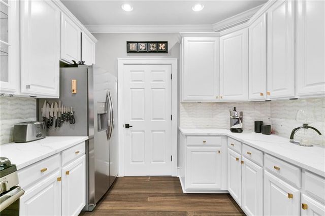 560 Dutch Valley Road NE 403, Atlanta, GA 30324