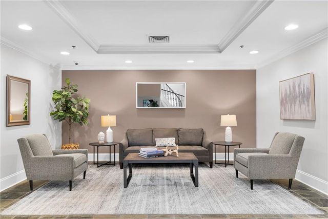 560 Dutch Valley Road NE 403, Atlanta, GA 30324