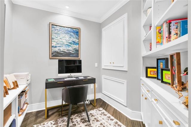 560 Dutch Valley Road NE 403, Atlanta, GA 30324