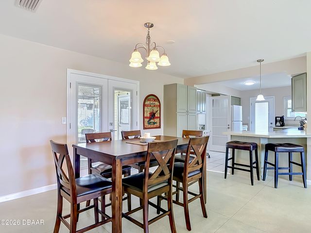 1621 N Oleander Avenue, Daytona Beach, FL 32118