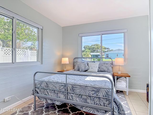 1621 N Oleander Avenue, Daytona Beach, FL 32118