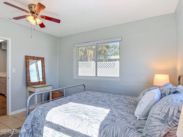 1621 N Oleander Avenue, Daytona Beach, FL 32118