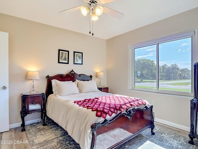 1621 N Oleander Avenue, Daytona Beach, FL 32118