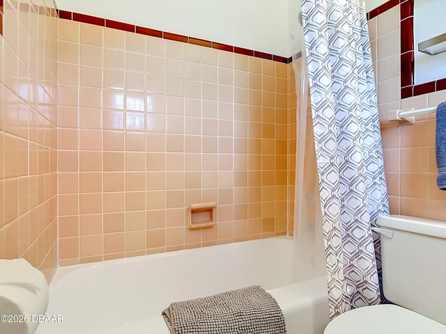 1621 N Oleander Avenue, Daytona Beach, FL 32118