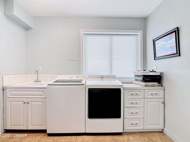 1621 N Oleander Avenue, Daytona Beach, FL 32118