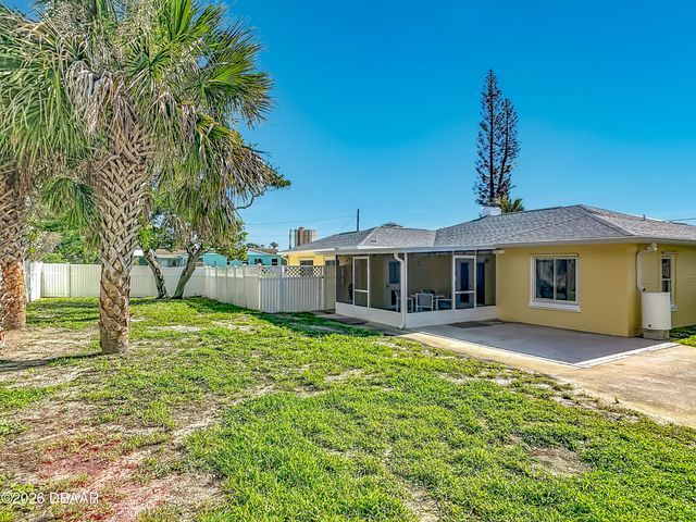 1621 N Oleander Avenue, Daytona Beach, FL 32118