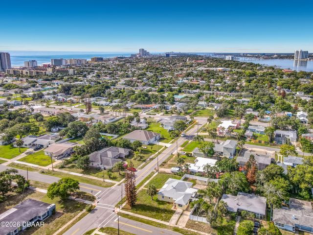 1621 N Oleander Avenue, Daytona Beach, FL 32118