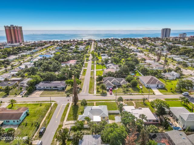 1621 N Oleander Avenue, Daytona Beach, FL 32118