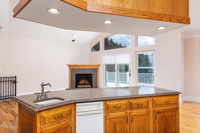 2760 Holston River Drive, Rutledge, TN 37861