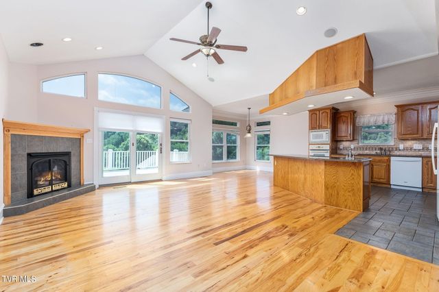 2760 Holston River Drive, Rutledge, TN 37861