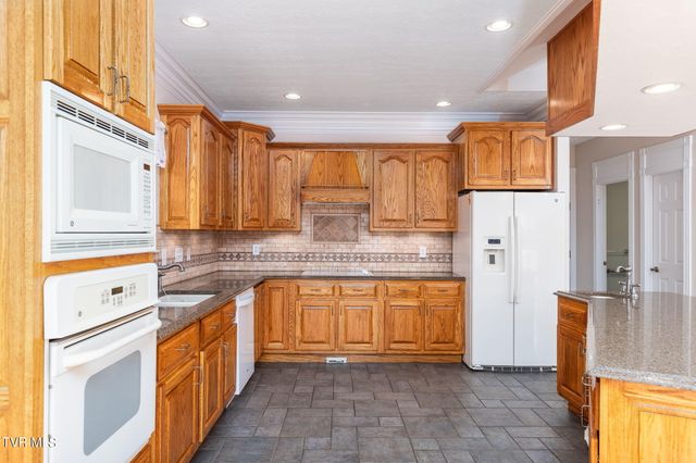 2760 Holston River Drive, Rutledge, TN 37861