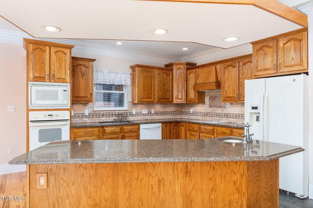 2760 Holston River Drive, Rutledge, TN 37861