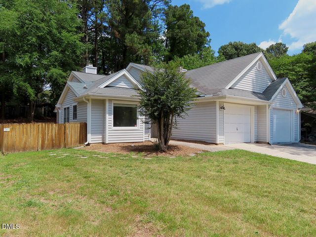 205 Standish Drive, Chapel Hill, NC 27517